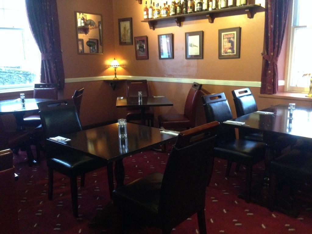 Highlander Inn Craigellachie Bagian luar foto