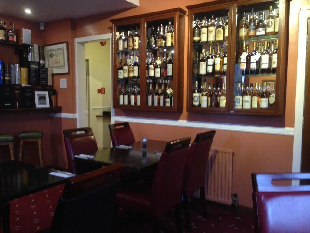 Highlander Inn Craigellachie Bagian luar foto