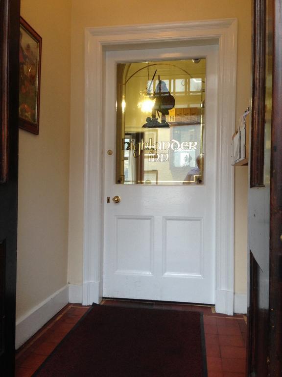 Highlander Inn Craigellachie Bagian luar foto