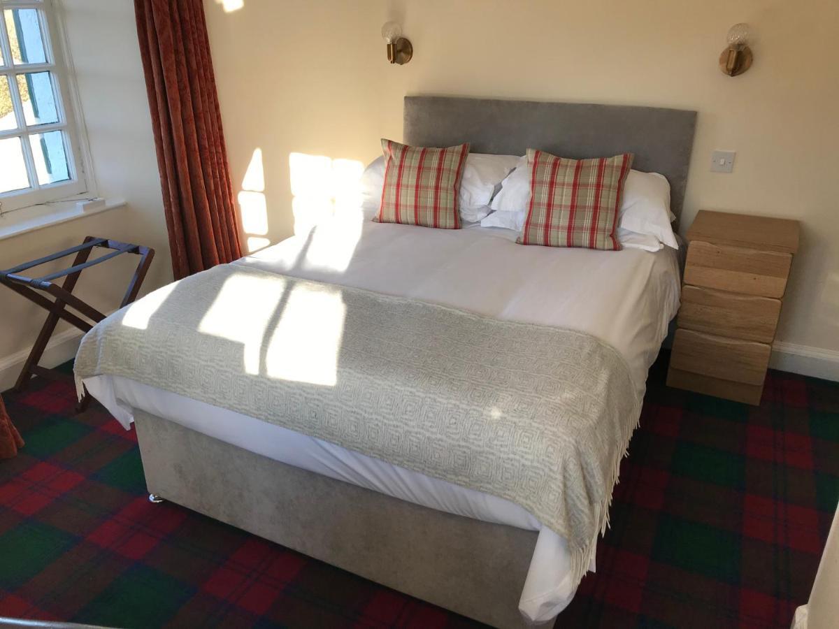 Highlander Inn Craigellachie Bagian luar foto